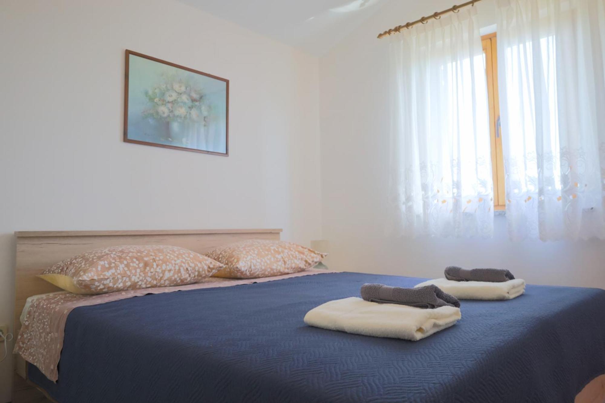 Apartment Zita With 1 Bedroom In Relaxing Surroundings Near Umag Exteriör bild