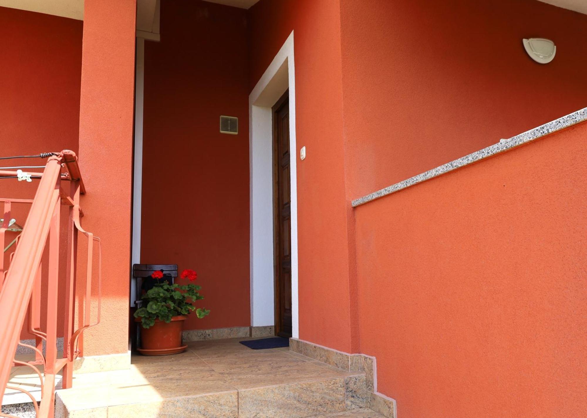 Apartment Zita With 1 Bedroom In Relaxing Surroundings Near Umag Exteriör bild